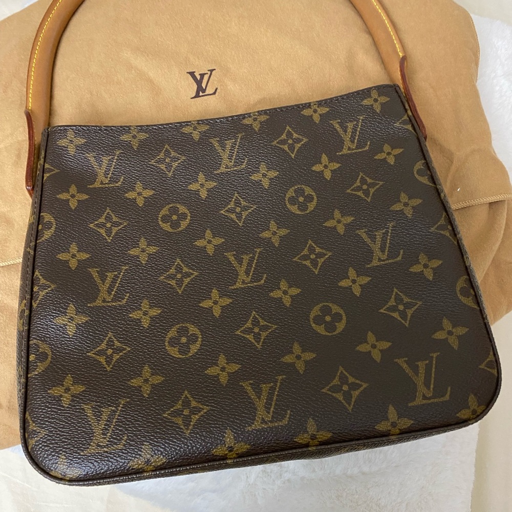Louis Vuitton Looping Mm Brown Monogram Canvas bag